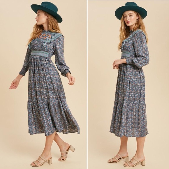 NEW! The Irina Boho Floral Print Midi Dress✨ - Picture 3 of 3